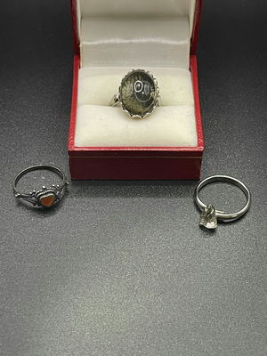 Vintage Rings (3) - Image 1 of 8