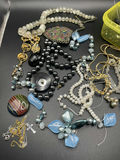 Broken Jewelry Lot - thumbnail 2 of 8