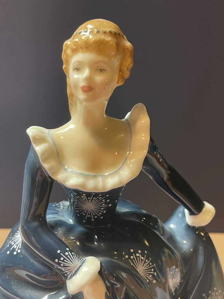 Royal Doulton Fragrance Figurine HN2334 - image 3 of 10