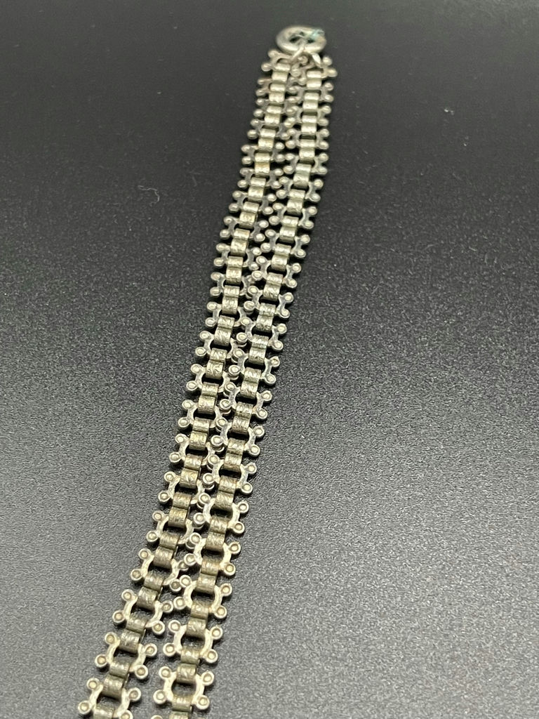 4 Silver Necklaces - image 7 of 14