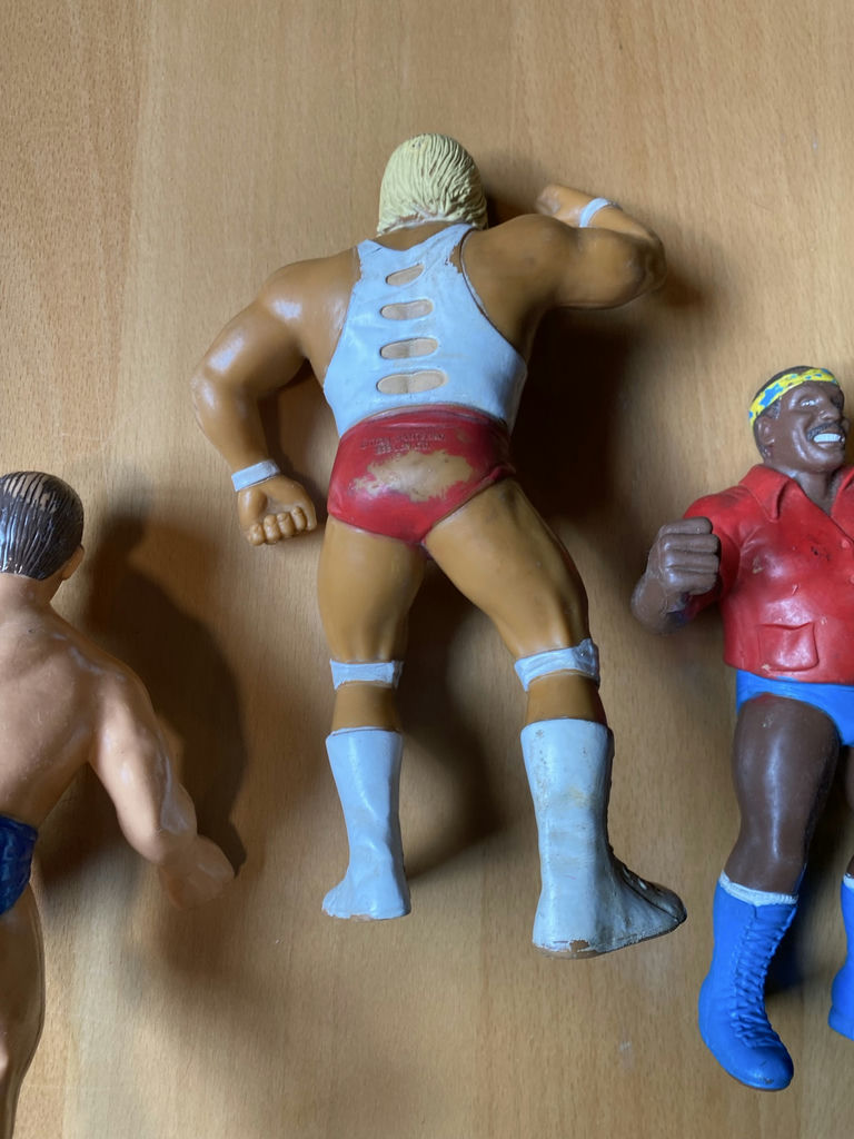 WWF 5 Wrestling Figures Hulk Hogan, Junkyard Dog And More - image 9 of 11