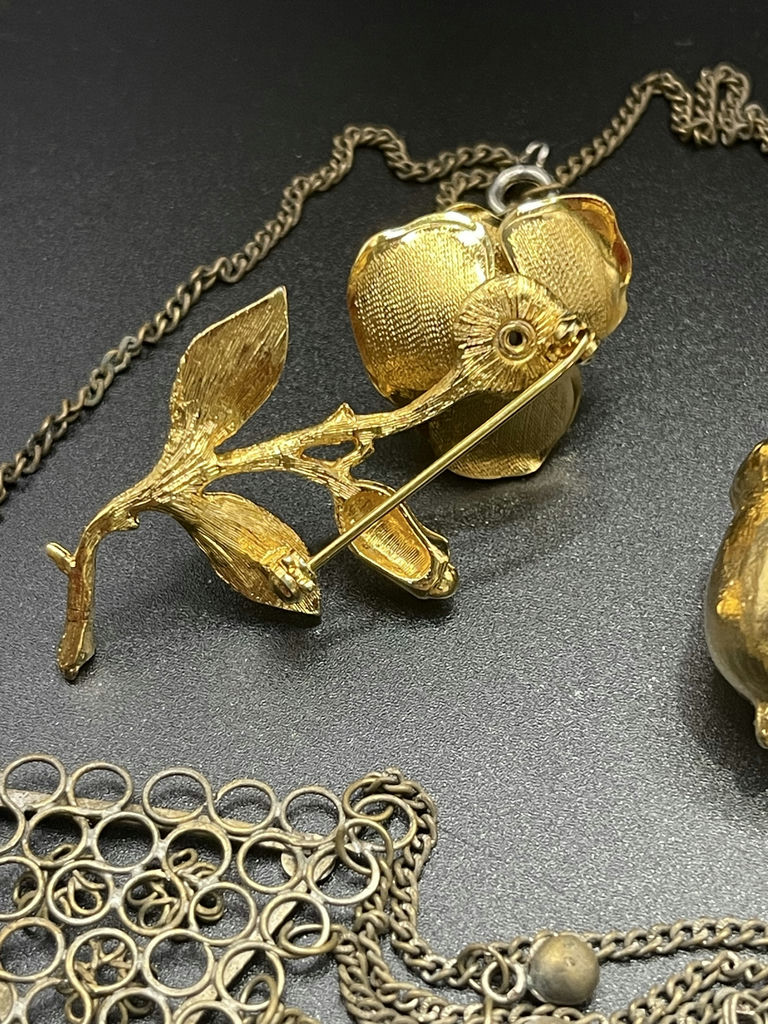 Gold Toned Vintage Pieces - image 9 of 21