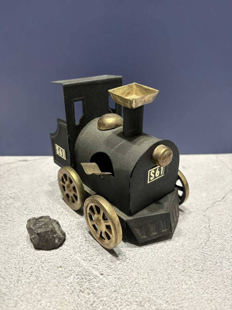 Train Bookends And Metal Train Decor - image 3 of 10