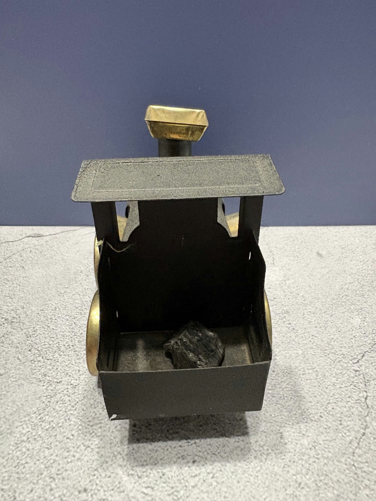 Train Bookends And Metal Train Decor - image 8 of 10