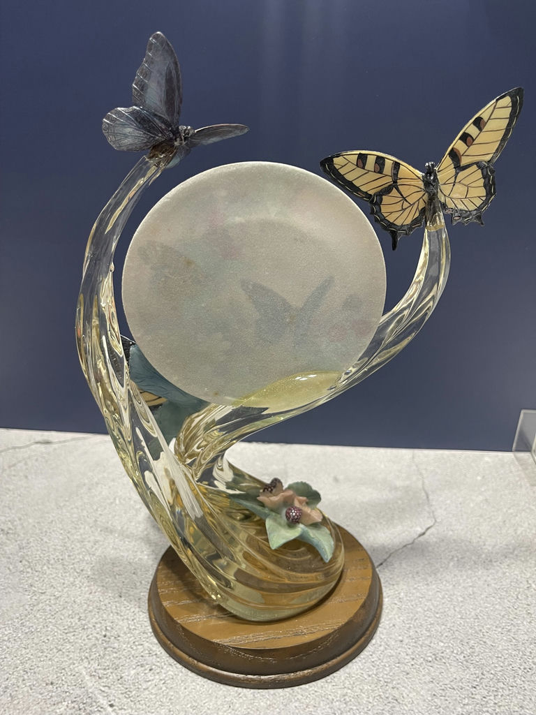 Lena Liu On Gentle Wings Collection Bradley Exchange - image 5 of 17