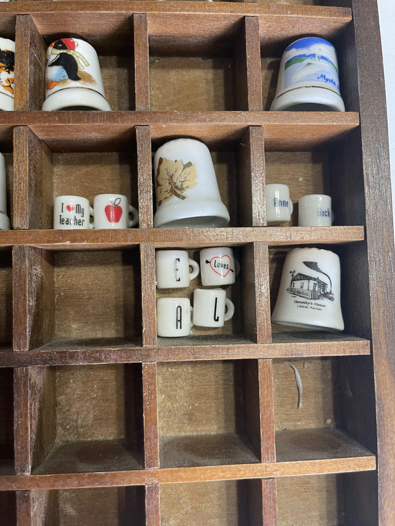 Thimble Display Case - image 7 of 9