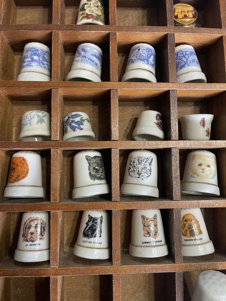 Thimble Display Case - image 2 of 9