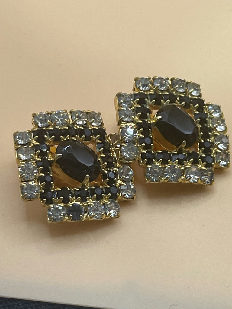 Vintage Black Jewelry - image 8 of 18