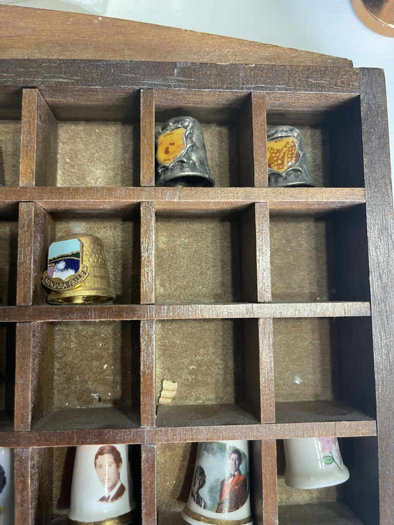 Thimble Display Case - image 5 of 9