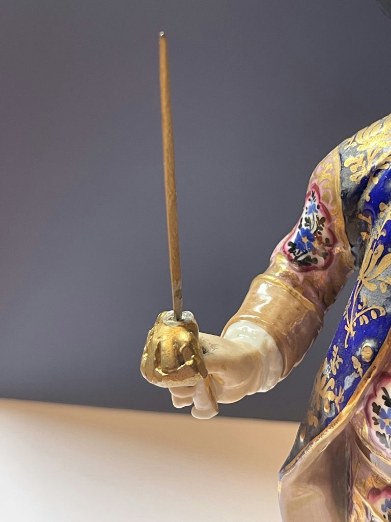 3 Figurines - image 8 of 21
