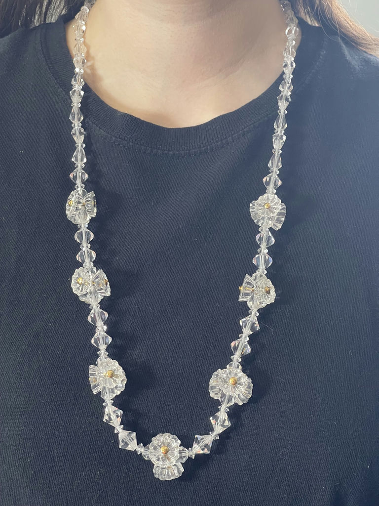 6 Vintage Necklaces - image 19 of 22