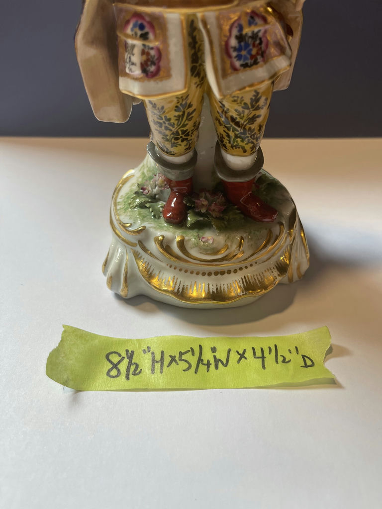 3 Figurines - image 7 of 21
