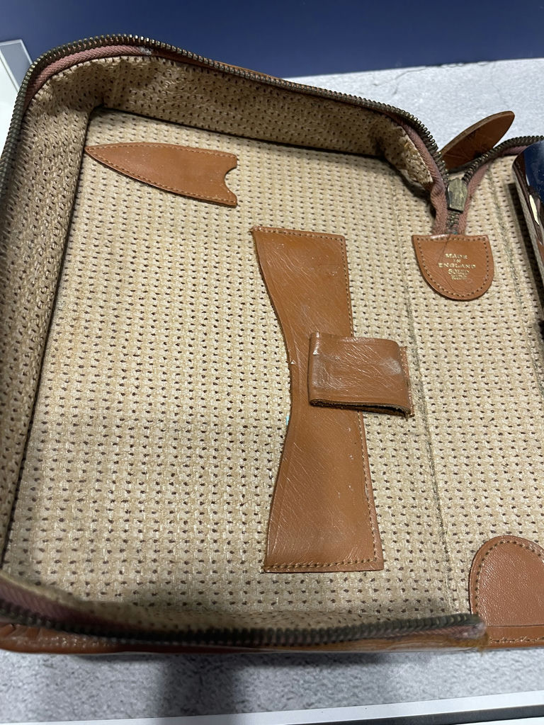 Vintage Men’s Toiletry Kit From England - image 4 of 15