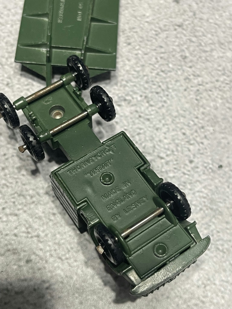 Vintage Toy Army Soldiers and Military Vehicles - image 14 of 19