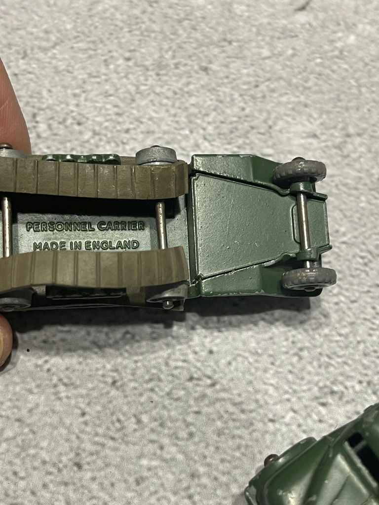 Vintage Toy Army Soldiers and Military Vehicles - image 16 of 19