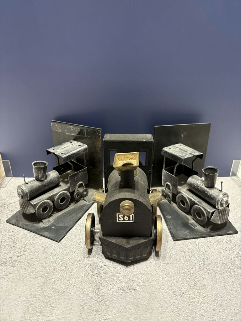 Train Bookends And Metal Train Decor - image 1 of 10