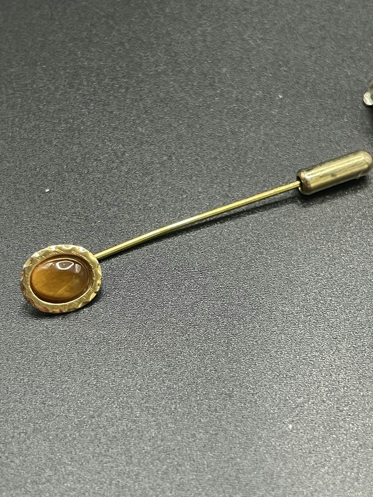 Vintage Clip On Earrings And Pin - image 5 of 28