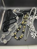 6 Vintage Necklaces - thumbnail 2 of 22