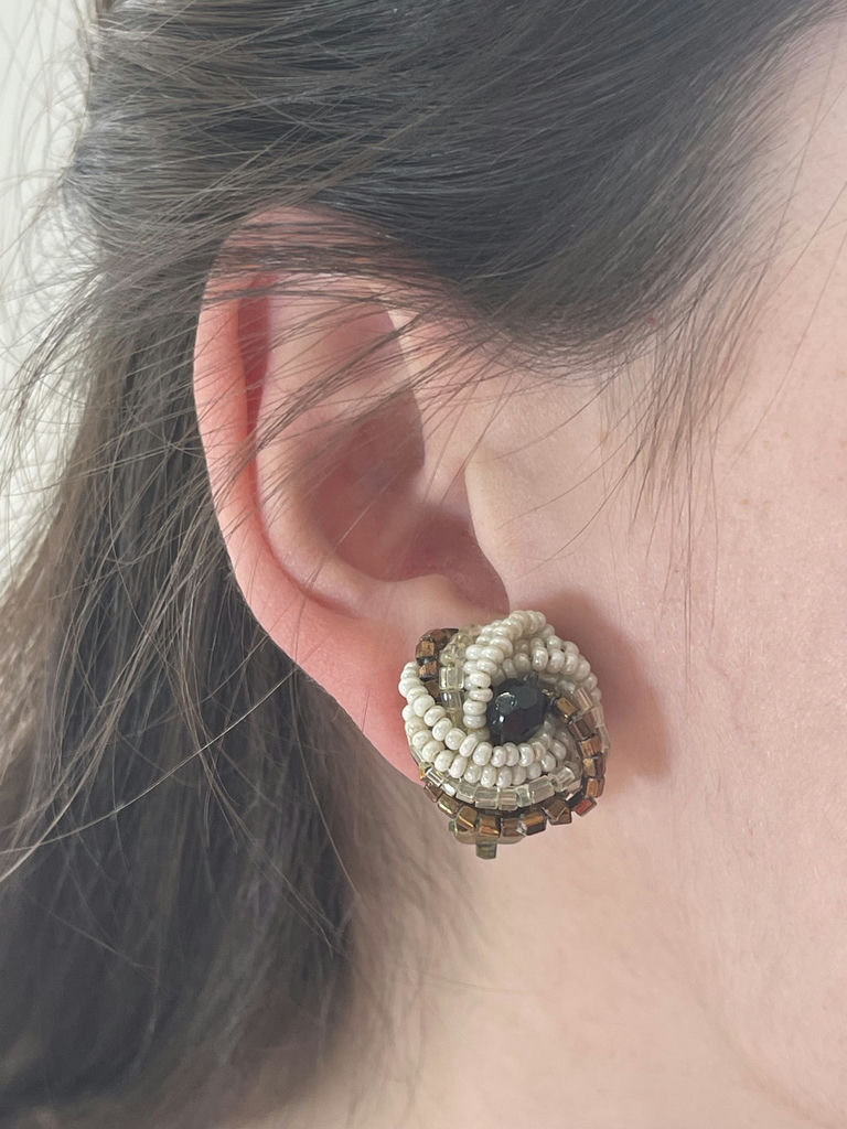 Vintage Clip On Earrings And Pin - image 26 of 28