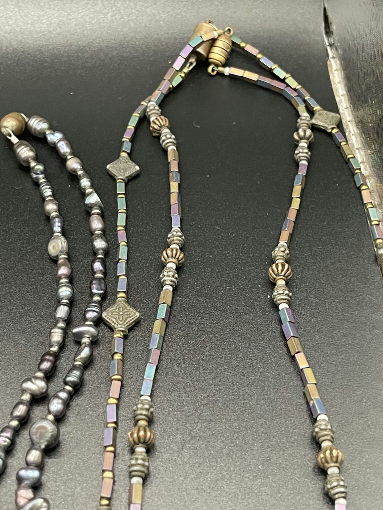 5 Vintage Necklaces - image 5 of 19