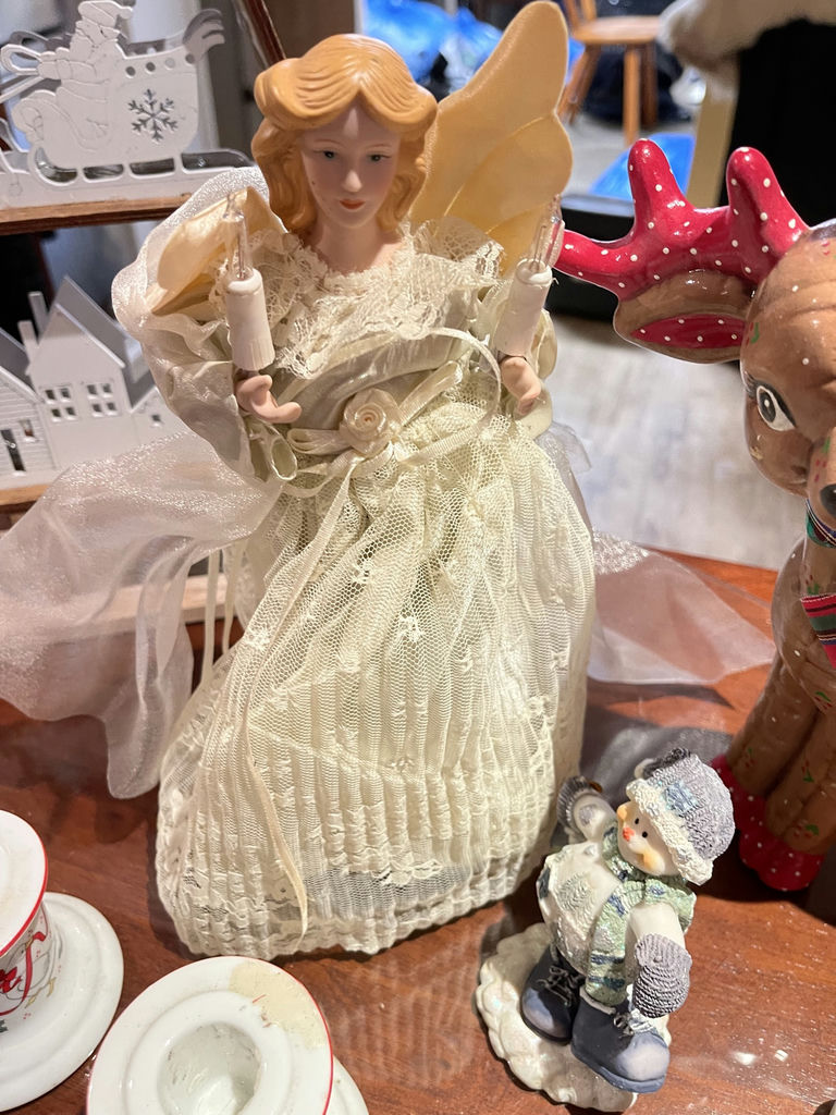 Christmas Decor - image 5 of 10