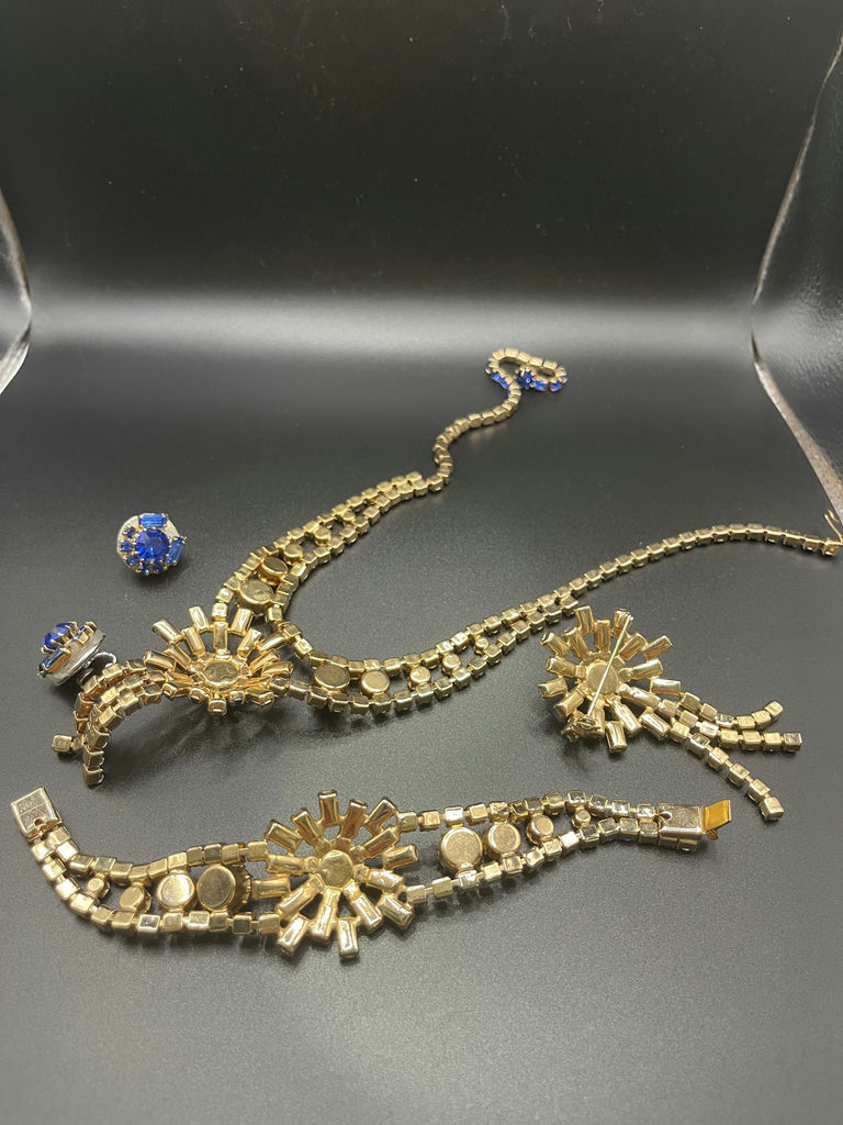 Blue Rhinestone Jewelry Set - image 6 of 15
