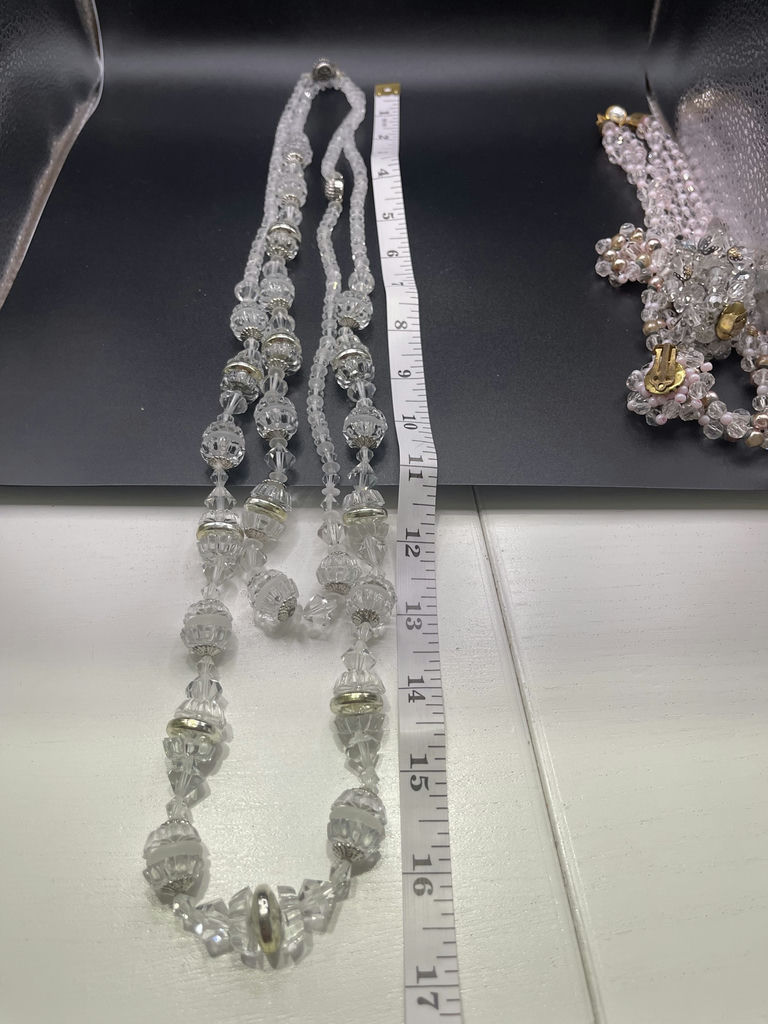 Vintage Clear Necklaces - image 14 of 24