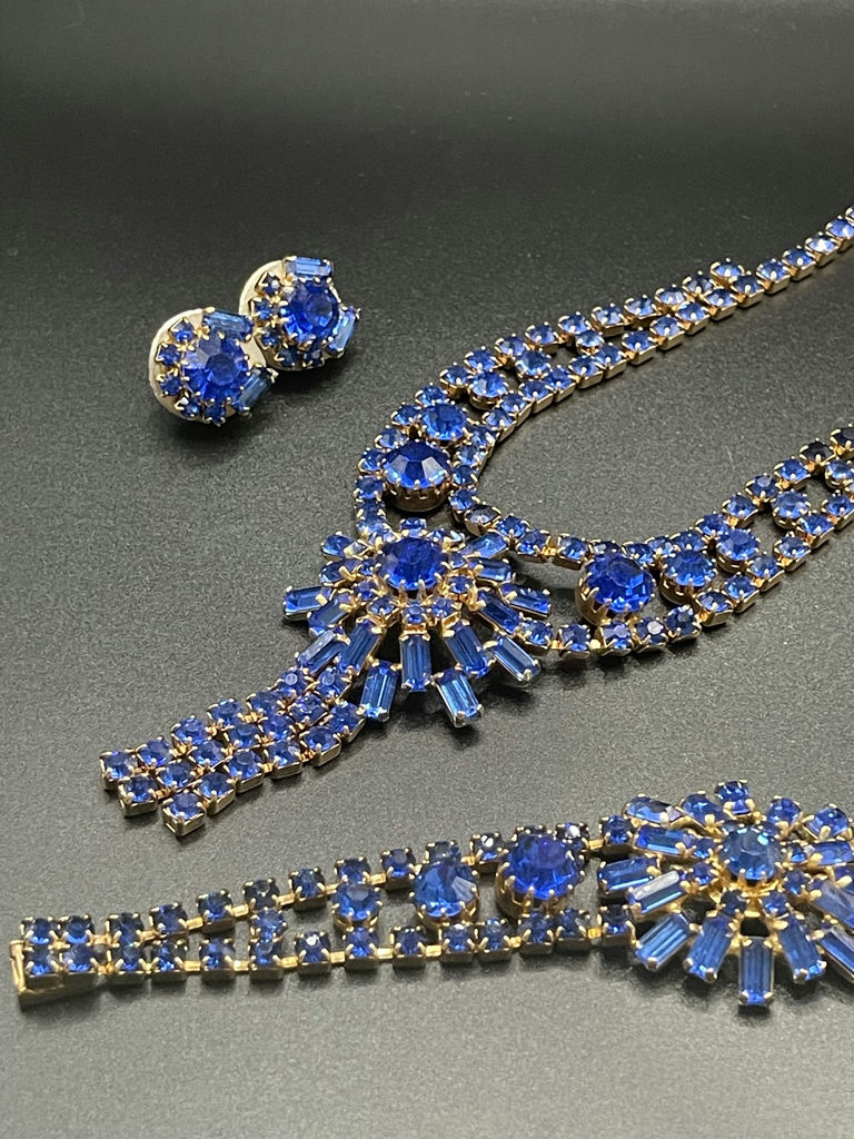 Blue Rhinestone Jewelry Set - image 4 of 15
