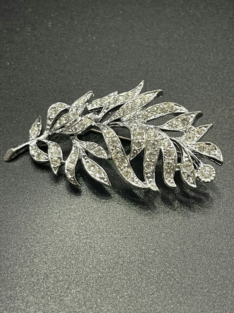 Vintage Brooches - image 7 of 13
