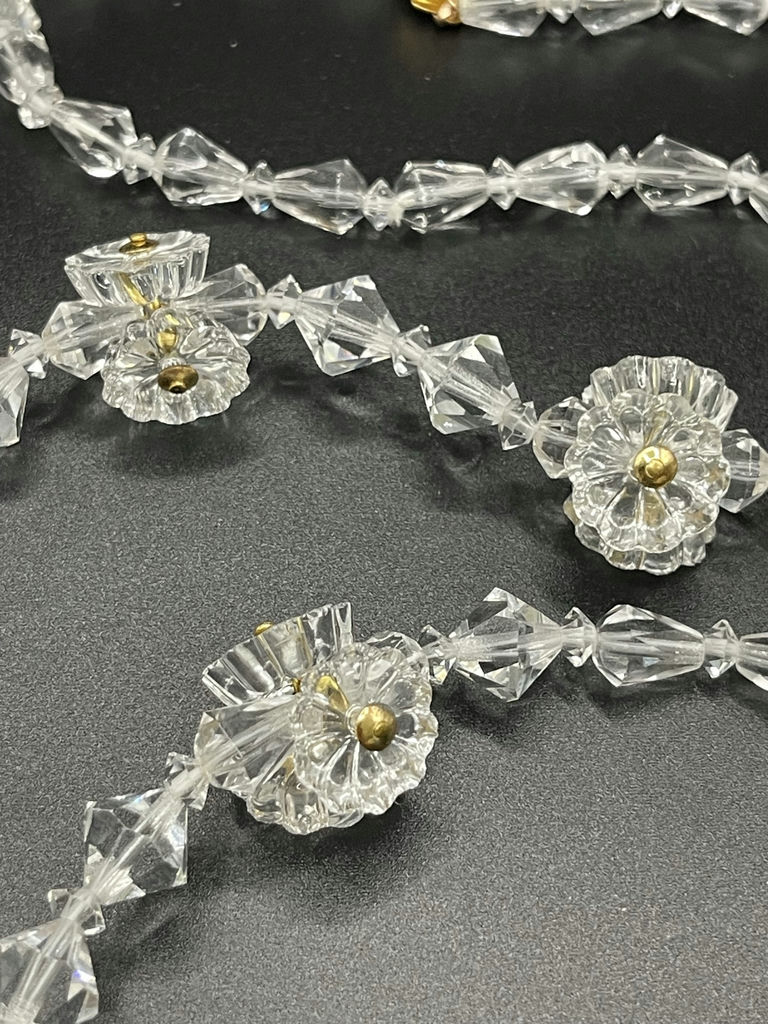 6 Vintage Necklaces - image 8 of 22