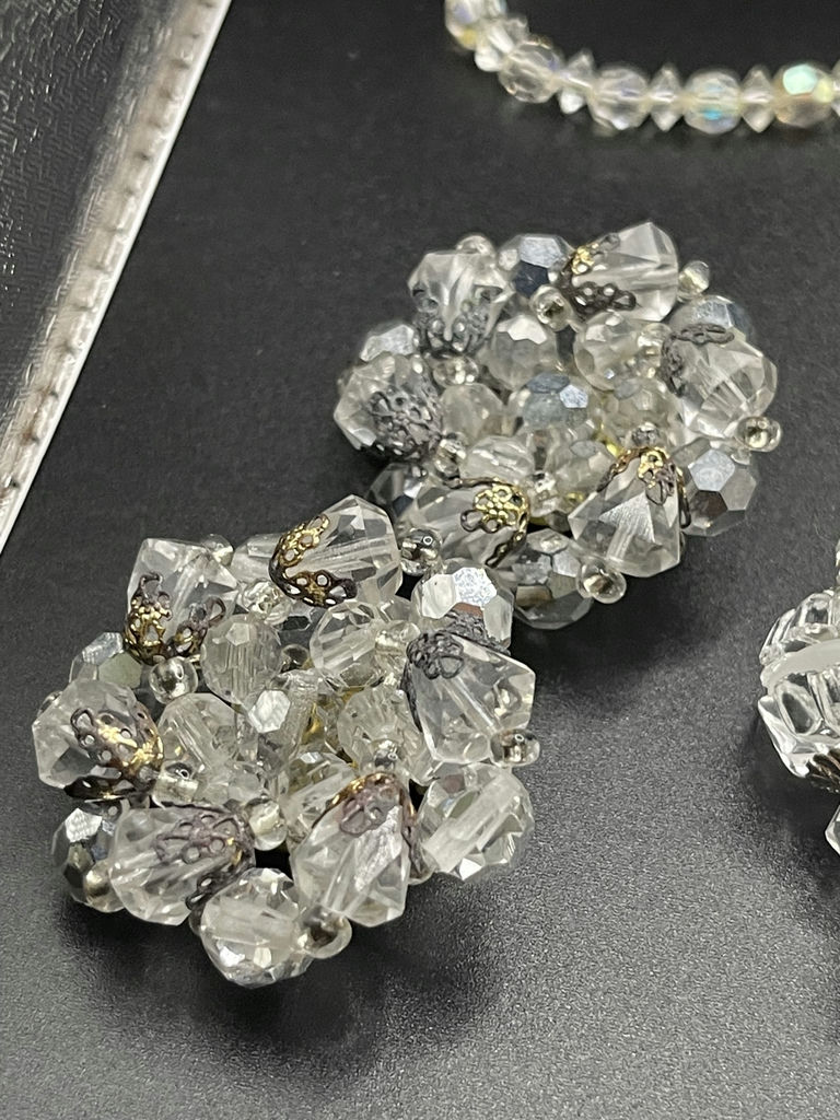 Vintage Clear Necklaces - image 3 of 24