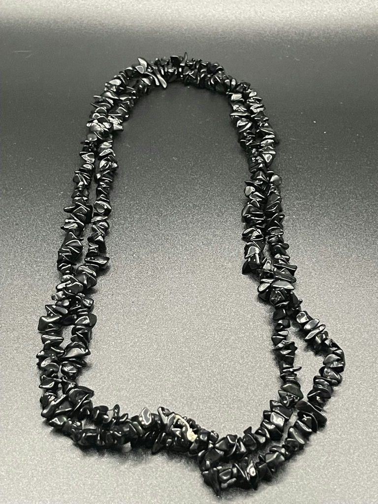 6 Vintage Necklaces - image 9 of 22