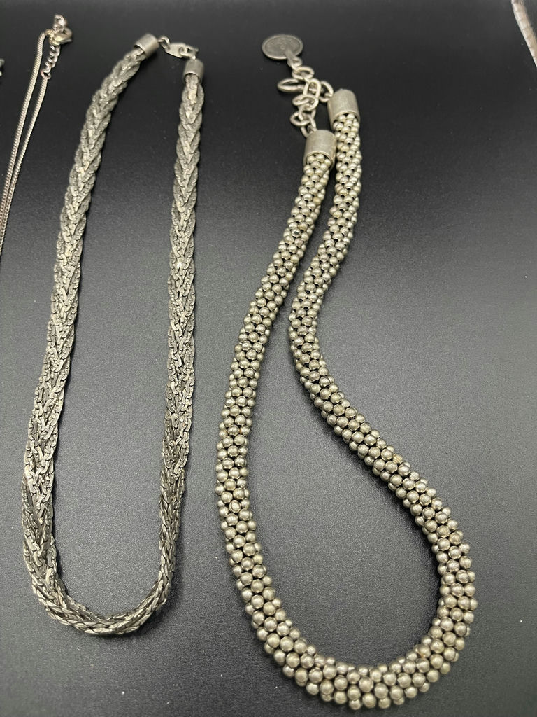 4 Silver Necklaces - image 3 of 14