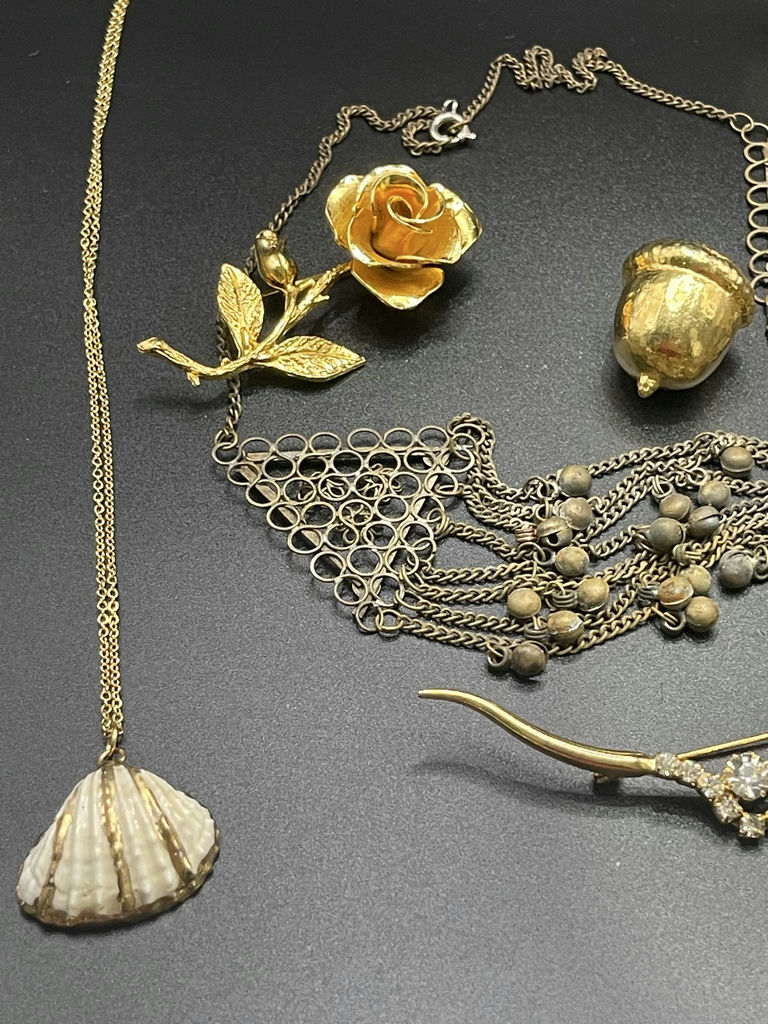 Gold Toned Vintage Pieces - image 2 of 21