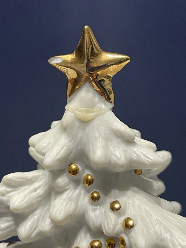 White Ceramic Christmas Tree and Nutcracker Arch Figurine - image 6 of 9