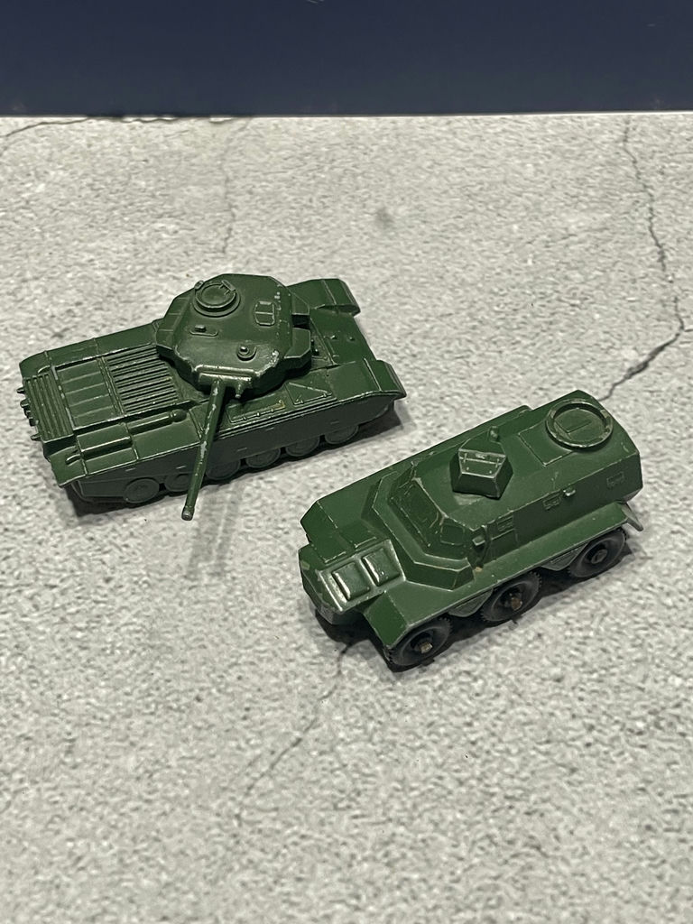 Vintage Toy Army Soldiers and Military Vehicles - image 10 of 19