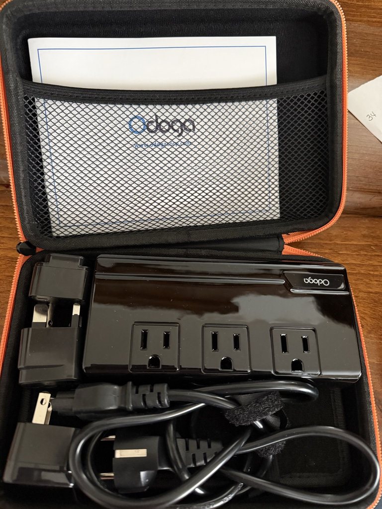 OdogA Travel Power Converter with Carrying Case - image 2 of 3
