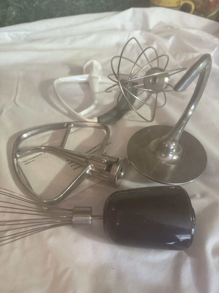 KitchenAid Stand Mixer with Attachments and Manual - image 4 of 5