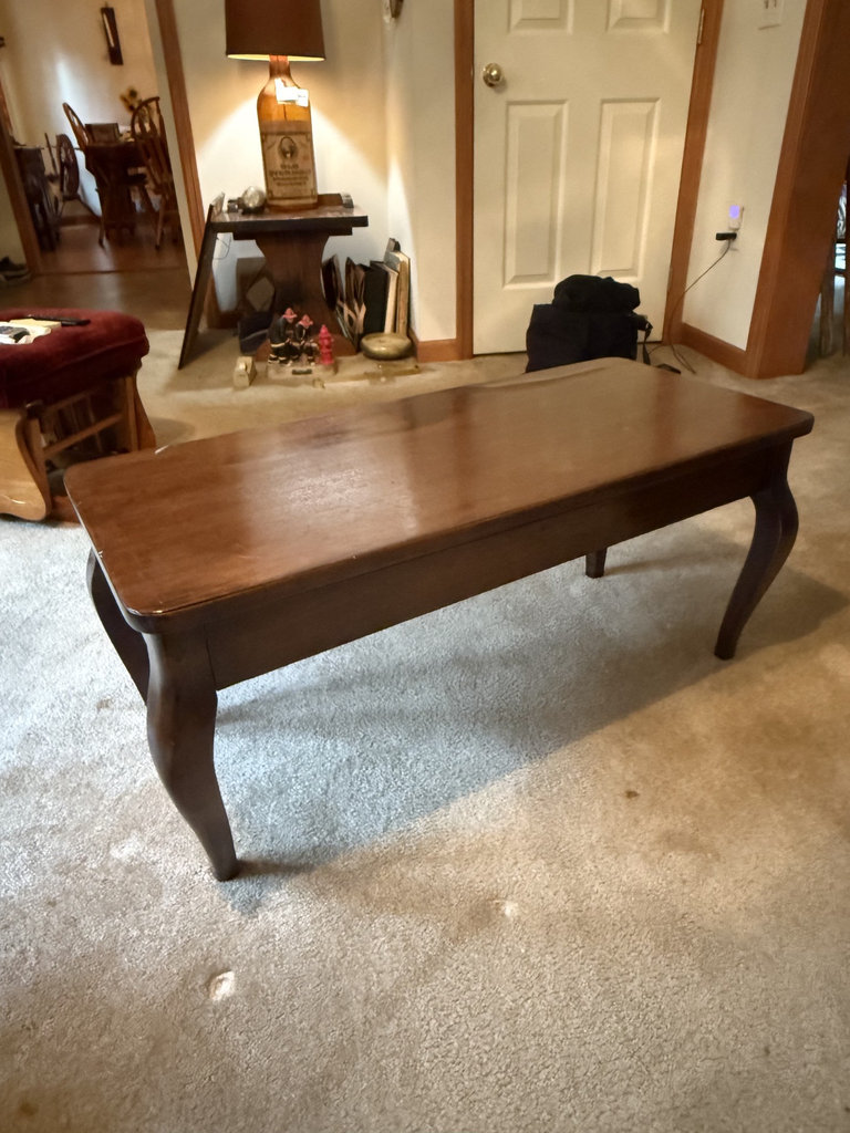 Wooden coffee table with curved legs - image 1 of 8