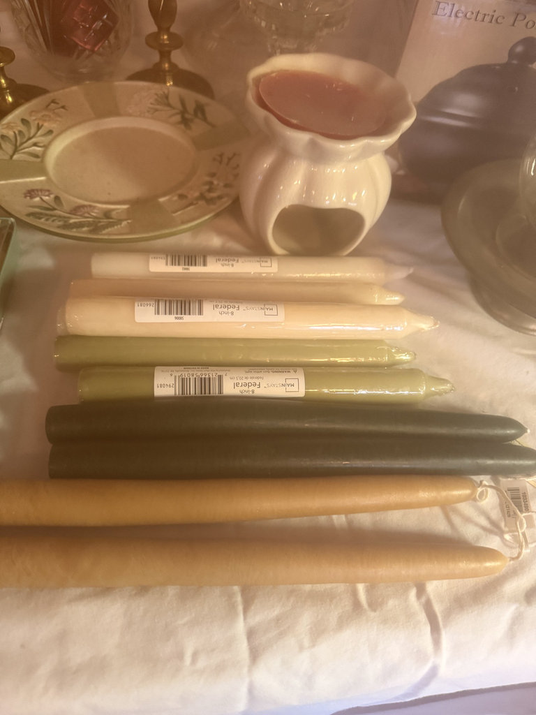 Assorted candles, candlesticks, vases and decorative ceramics - image 3 of 10