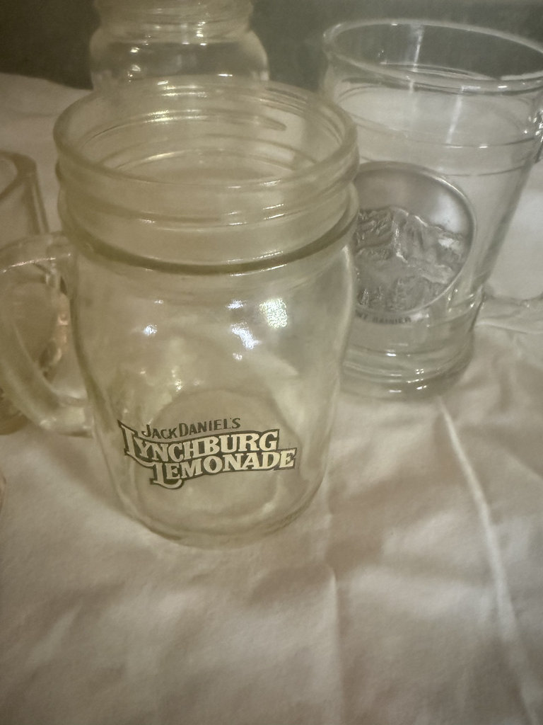 Assorted etched glass drinkingware - image 5 of 9