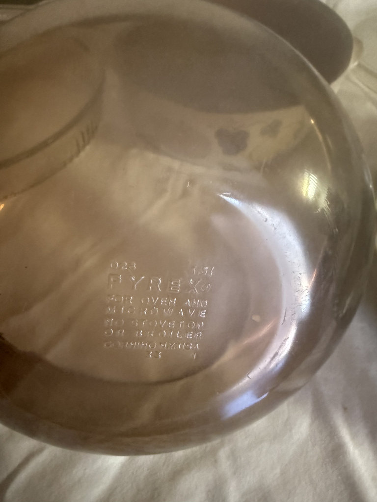 Assorted bakeware: Pyrex glass casserole with lid, glass baking dishes, and Salmon Falls stoneware fruit-pattern dish - image 3 of 13