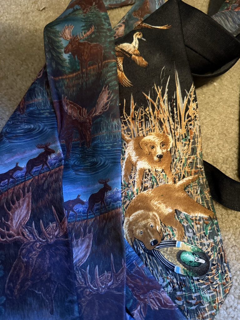 Wildlife-themed clothing, accessories, and cross-stitch kits - image 2 of 9