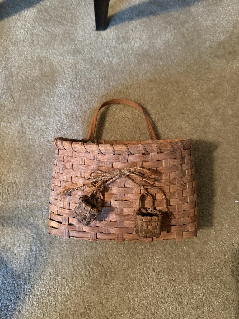 Assorted woven wicker baskets and containers - image 4 of 21