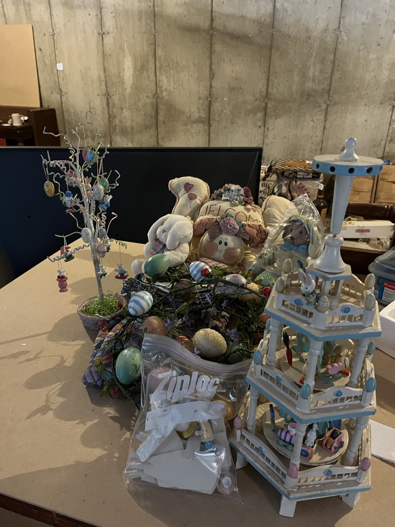 Easter Decorations and Ornaments - image 1 of 2