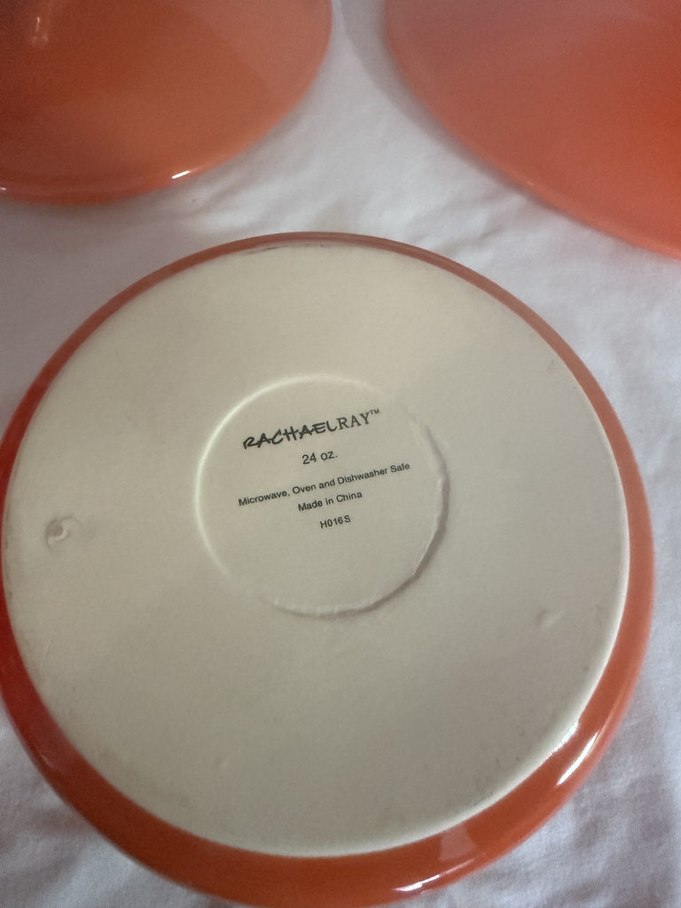 Rachel Ray Orange ceramic bakeware set with lids and a yellow rectangular baking dish - image 7 of 8