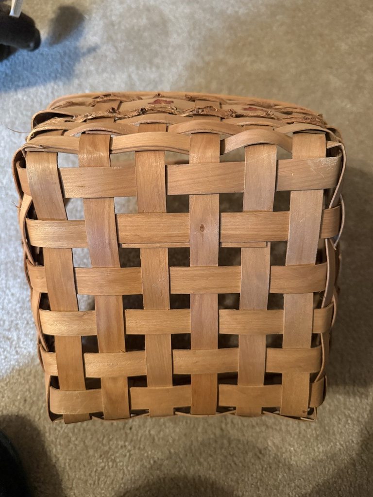 Assorted woven wicker baskets and containers - image 2 of 21