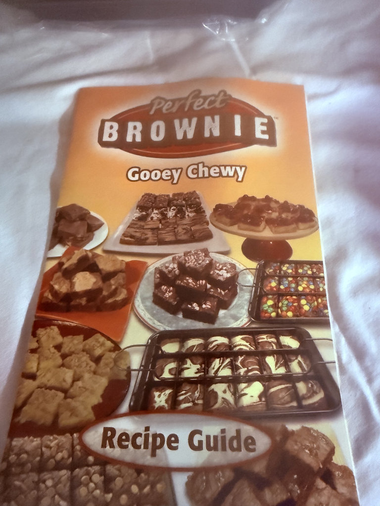 Assorted bakeware and recipe guide - image 9 of 16