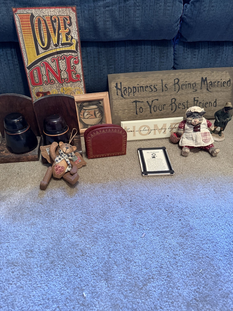 Assorted Home Decor Items and Figurines - image 1 of 7