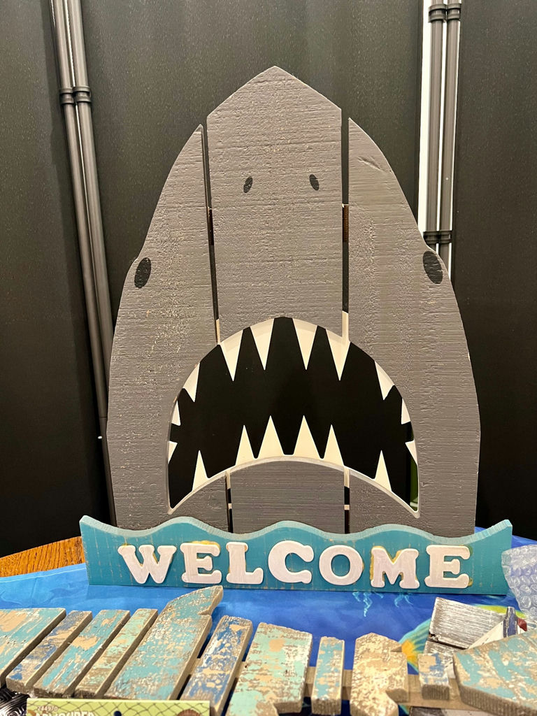 Ocean & Beach Themed Lot - image 2 of 12